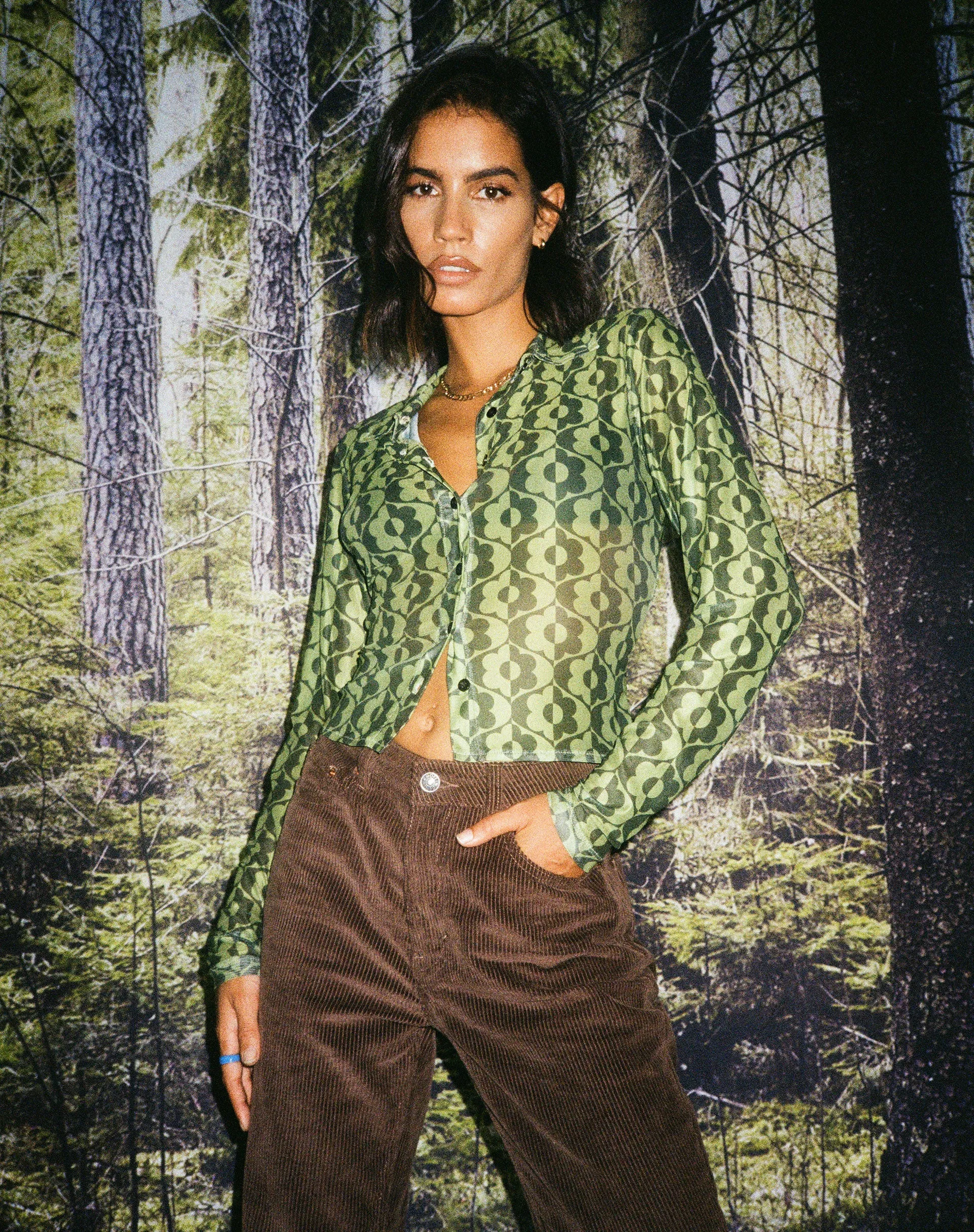 Kelly Cropped Shirt in Wavy Daisy Green